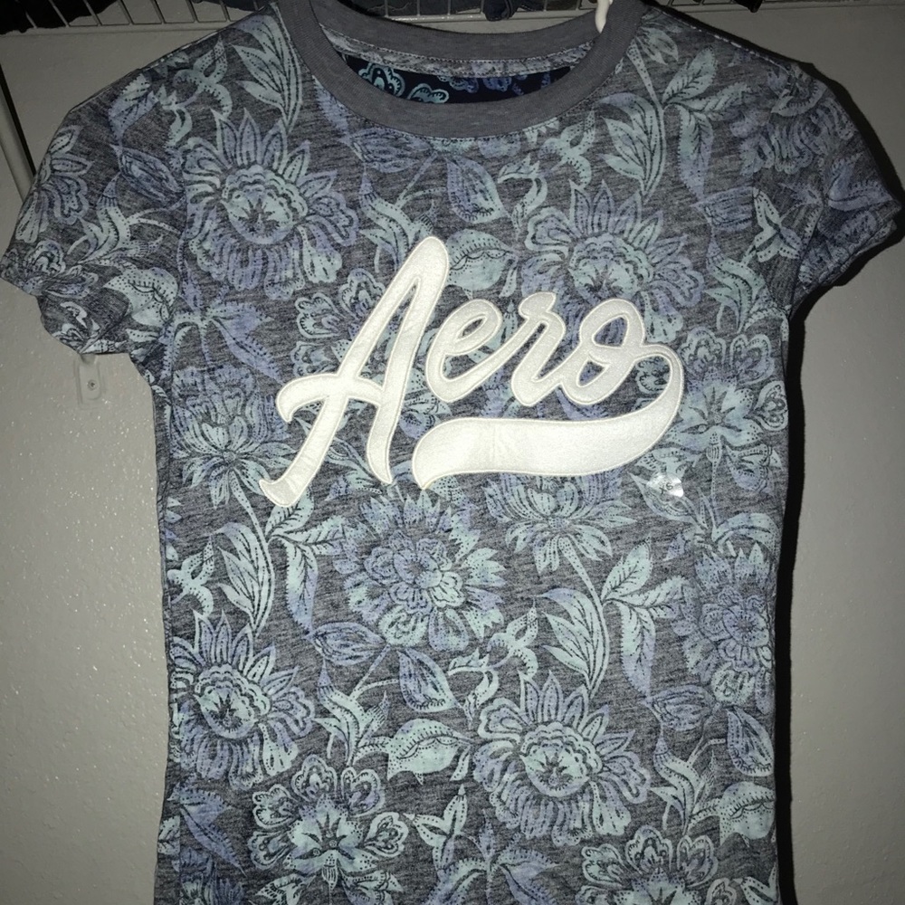 Aeropostale Allover Floral Graphic Tee Shirt